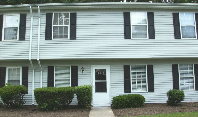 3512 Clover Meadows Chesapeake, VA  23321